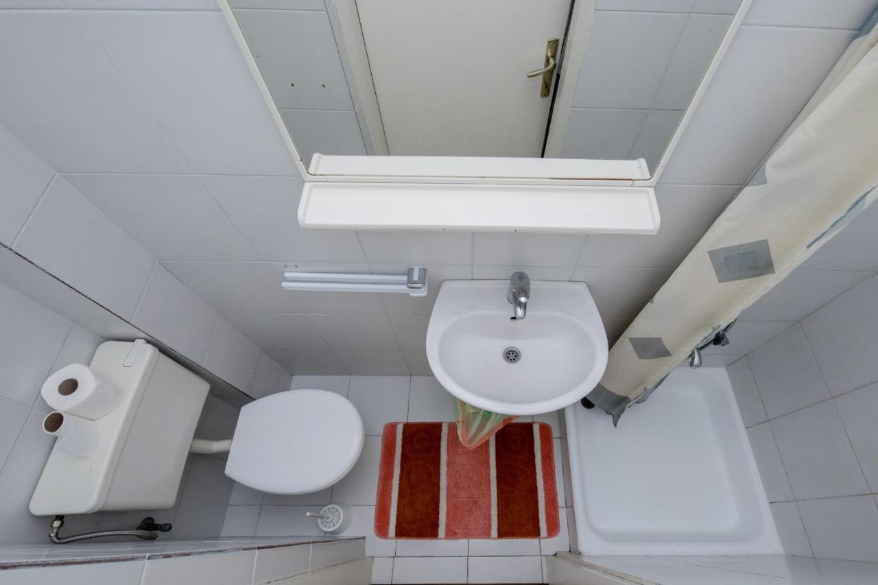 Apartments Mladenka In Banjol Εξωτερικό φωτογραφία