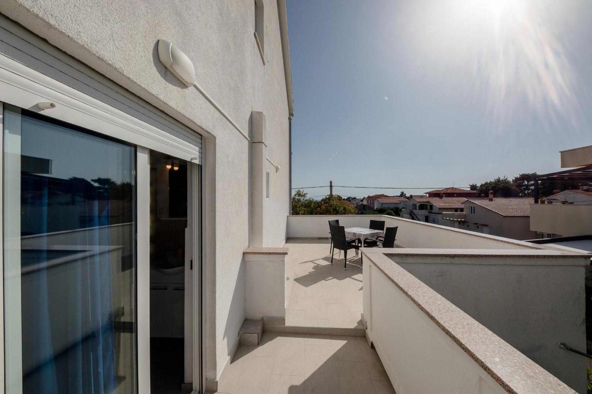 Apartments Mladenka In Banjol Δωμάτιο φωτογραφία